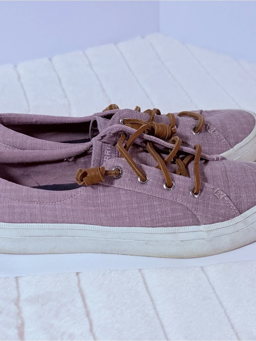Sperry Women’s 7- Mauve Slip-On Canvas Sneakers